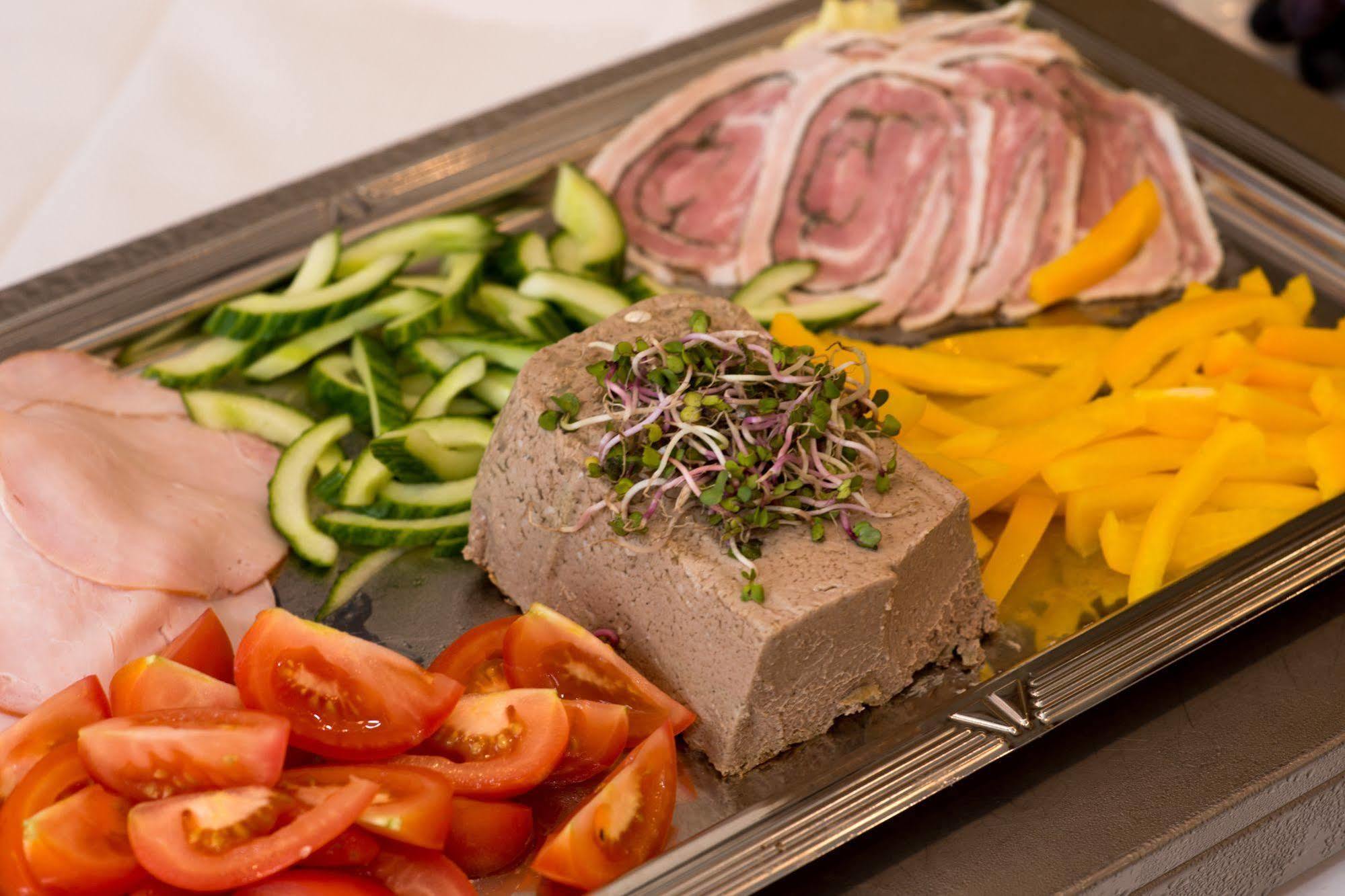 איקסט Hotel Medi מראה חיצוני תמונה