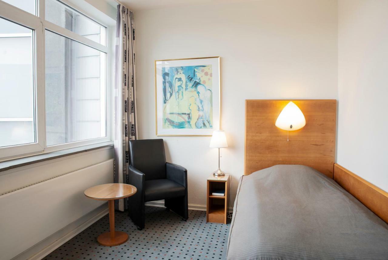 איקסט Hotel Medi מראה חיצוני תמונה